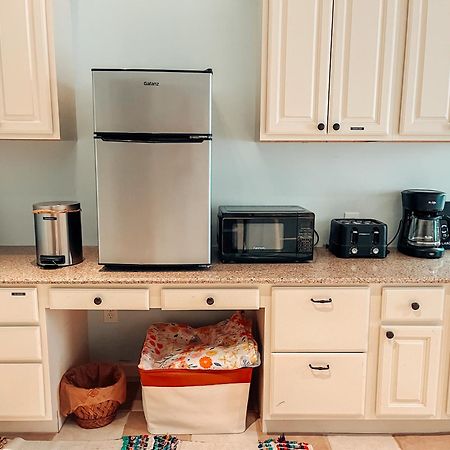 Cozy Guest House Studio Apartment Greensboro Exterior photo