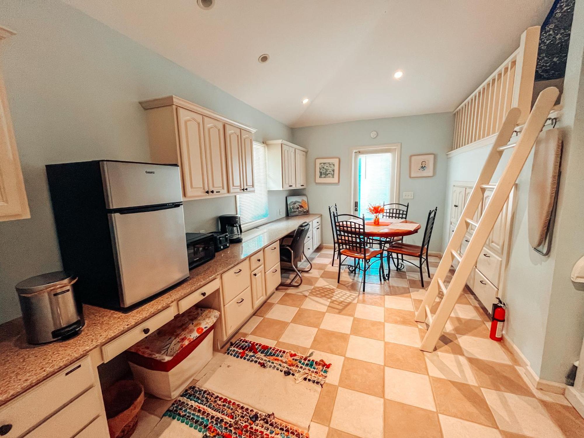 Cozy Guest House Studio Apartment Greensboro Exterior photo